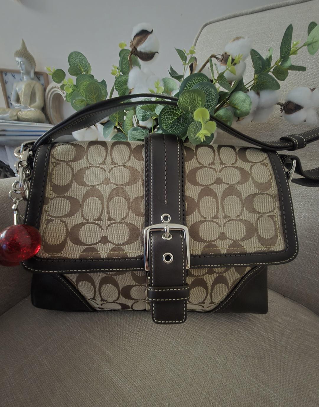 Excellent Vintage Condition Coach Y2K Soho Signature Y2K Crossbody