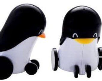 Penguin Wind up Salt and Pepper Shakers