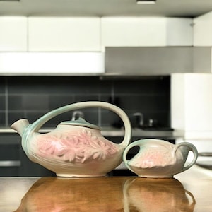McCoy Pottery Teapot with Lid Creamer Set Antique 1940&#39;s Hand Painted Pastel Pink Green Daisy Antique Collectible Mid Century Kitchen Decor