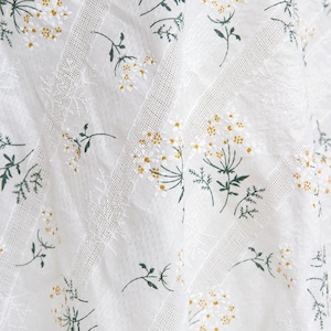 Floral Cotton Fabric,Embroidered Fabric,Flower Fabric,Cotton Fabric,Quilting Fabric,Designer Fabric,Fabric By Yard,Daisy Fabric,Soft Fabric White