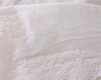 Tela de algodón blanca con encaje floral, tela bordada para bodas, tela con flores, tela para acolchado, tela para vestidos (medio metro)