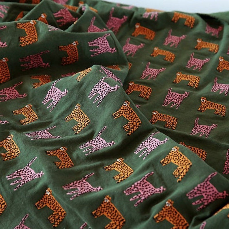 Tiger Embroiderd Linen Cotton Fabric,Green Embroidered Fabric,Designer Fabric,Quilting Fabric,Fabric By Yard,Thick Fabric,Linen Fabric zdjęcie 7