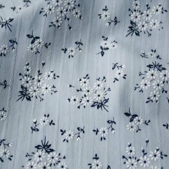 Blue Daisy Cotton Fabric,Summer Dress Fabric,Japanese Fabric,Flower Fabric,Quilting Fabric,Designer Fabric,Fabric By 1/2 Yard,Daisy Fabric