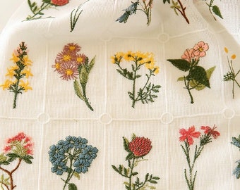 Geborduurde katoenen stof met bloemen, Quiltstof, Designerstof, Bloemenstof, Geborduurde stof, Jurkstof, Stof op maat gesneden, Katoenen stof