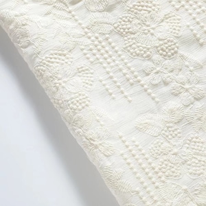 Tessuto di cotone floreale bianco,tessuto ricamato,tessuto vintage,tessuto tagliato su misura,tessuto per bambini,tessuto abito da sposa,tessuto da tappezzeria immagine 2
