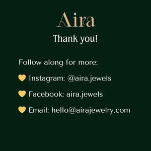 K&ouml;nnte beinhalten: Dunkelgr&uuml;ner Hintergrund mit goldenem Text "Aira" und "Danke!". Darunter steht "Folgen Sie uns f&uuml;r mehr:" mit Instagram-, Facebook- und E-Mail-Kontaktinformationen.