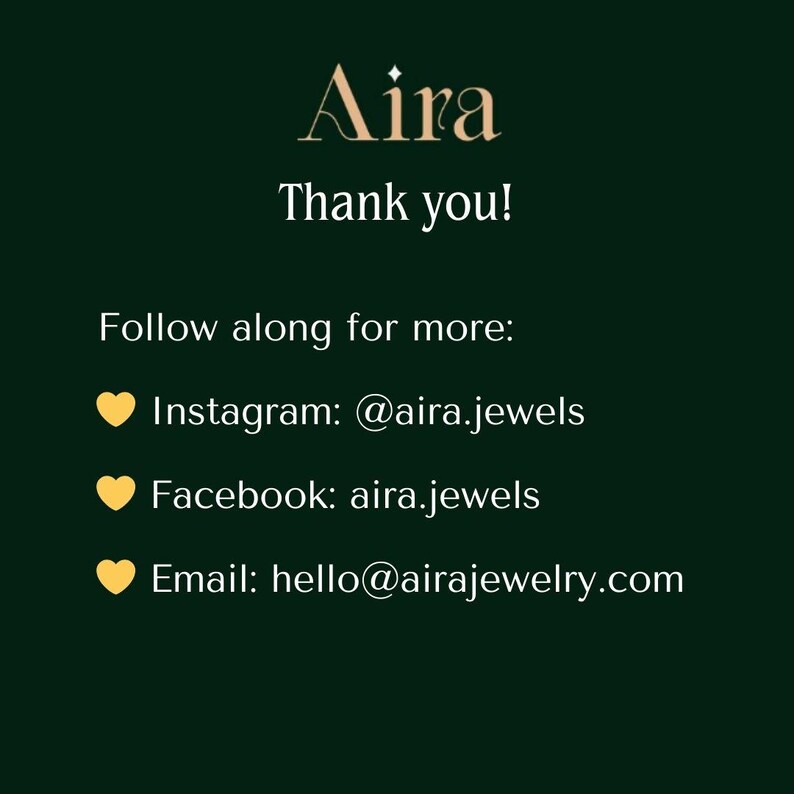 K&ouml;nnte beinhalten: Dunkelgr&uuml;ner Hintergrund mit goldenem Text "Aira" und "Danke!". Darunter steht "Folgen Sie uns f&uuml;r mehr:" mit Instagram-, Facebook- und E-Mail-Kontaktinformationen.