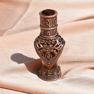 SAFFRON AMBER OUD | Hair Perfume, Halal Arabic, Alcohol-Free, Ramadan Gift, Patchouli, Caramel, Self-care, Unique, Romantic, Luxury Oil