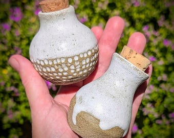 Handgemaakte fles witte toverdrank