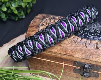 Hundehalsband 34,5cm aus Paracord, Halsband mit Applikation/Ornament