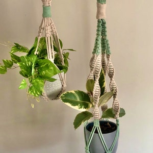 Plant Hanger- set of 2. Chunky Macrame Plant Hanger, No Tassel, Two Colour Plant Hanger, Indoor Plant Hanger, Statement plant hanger,