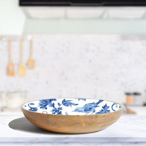 Tigela de salada de madeira artesanal de 15” – Tigela grande de madeira de manga para frutas e servir | Utensílios de cozinha Boho | Talheres sustentáveis Earthie Kart