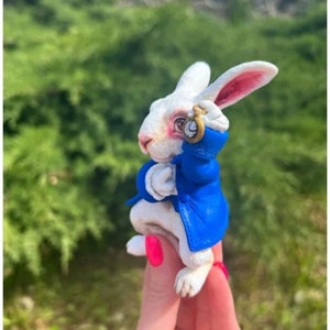 MOLD Hare with clock Alice Silicone Mold 3D Wedding Birthday Fondant Cake Decorating Candy Chocolate Molds