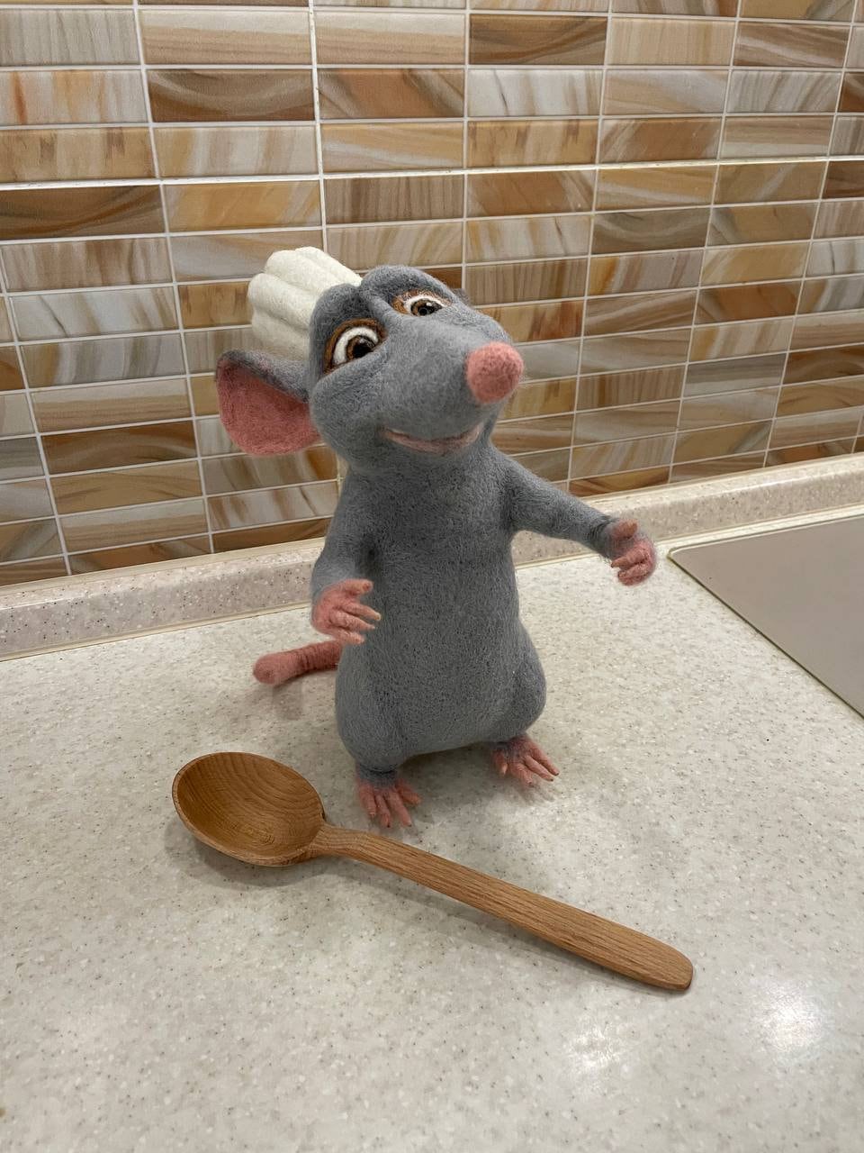 Disney Ratatouille Rémi le rat Peluche géante 60 cm