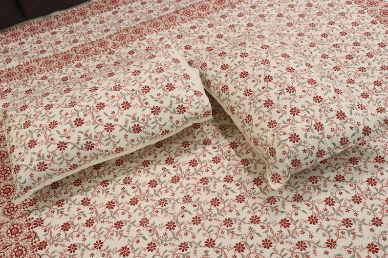 Hand Printed Bedsheet, Block Print Bedsheet With 2 Pillow Covers Flower Print Design Soft and Comfy Bedspread Home decor Bedroom-decor