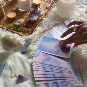Een tarotlezing van 3 kaarten... slechts voor een beperkte tijd!! Liefde, algemene begeleiding... echte en eerlijke tarotleggingen.