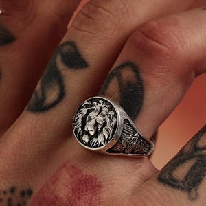 Handcrafted Sterling Silver Lion Ring: Unisex Animal Jewelry