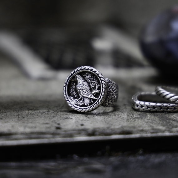 Norse Mythology Raven Ring in Sterling Silver for Men - Viking-Inspired Design