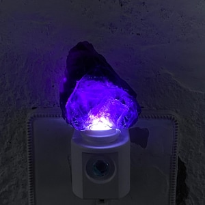 Natural Fluorite Raw Stone LED Night Light With Light Sensor | Baby Shower Gift | Nursery Night Lamp (120V US/Canada Plug) | Crystal Gift Purple