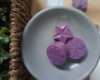 Sweet Fig Wax Melts 70g - 100% Vegan Soy Wax - Purple Wax Melt Shapes - Birthday Gift For Best Friend, Mum, Sister - Made in Edinburgh, UK