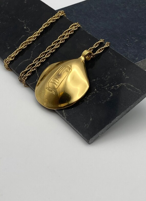 British Museum replica Egyptian oyster shell vintage … Gem