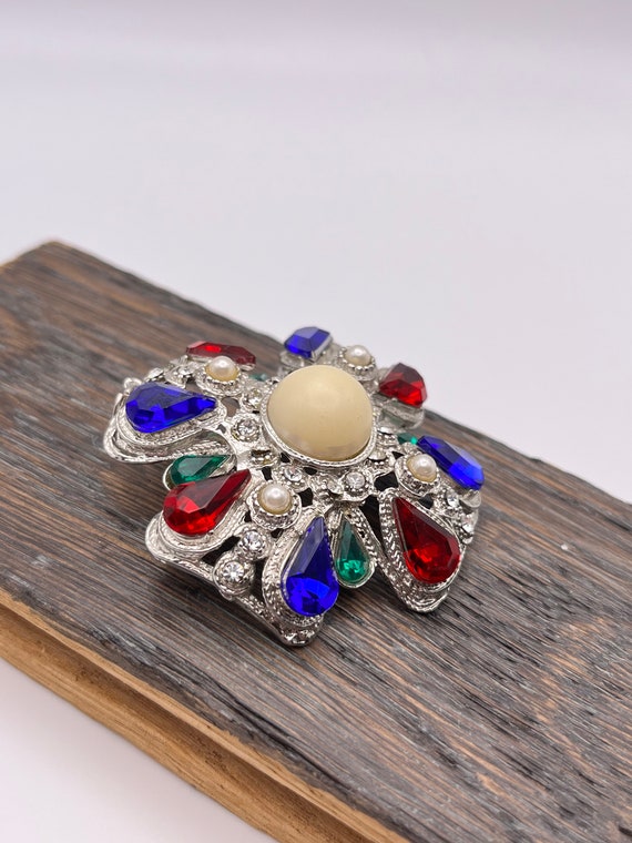 Signed Sphinx Cross brooch & pendant | Silver ton… - image 9