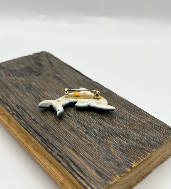 Vintage ceramic leaping Dolphin brooch | Poole Po… - image 4