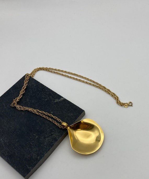 British Museum replica Egyptian oyster shell vintage … Gem