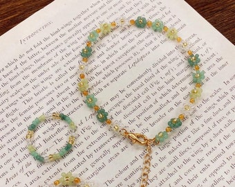 Floral Beaded Bracelet, Green Flower Bracelets, Cottagecore Fairycore Jewelry, Gift for Her