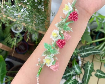 Strawberry Bracelet, Beaded Fruit Bracelets, Seed Beads Jewelry, Fairycore Jewelry, Gift for her