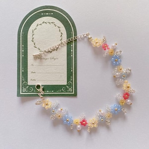 Snow White Bracelet - Etsy
