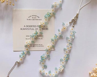 Handmade Jasmine Green Butterfly Pearl Phone Strap: Beaded Flower Bracelet