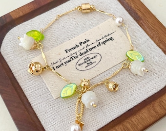 White Lily of The Valley Bracelet, Beaded Flower Bracelet, Czech Glass Beads Jewelry, Bracelet for Bride, Gift for Her