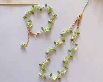 Beaded Jasmine Green Floral Bracelet, Phone Strap, Fresh&Cute Daily Accessory, Gift For Her