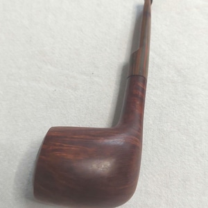 Paul Becker handcrafted pipe. Tobacco pipe from an estate