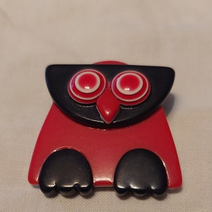 Vintage owl brooch