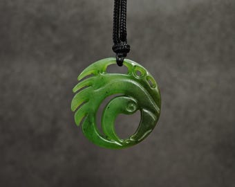 Collana fatta a mano Tomb Raider Lara Croft Cosplay Ciondolo in giada Accessori per videogiochi