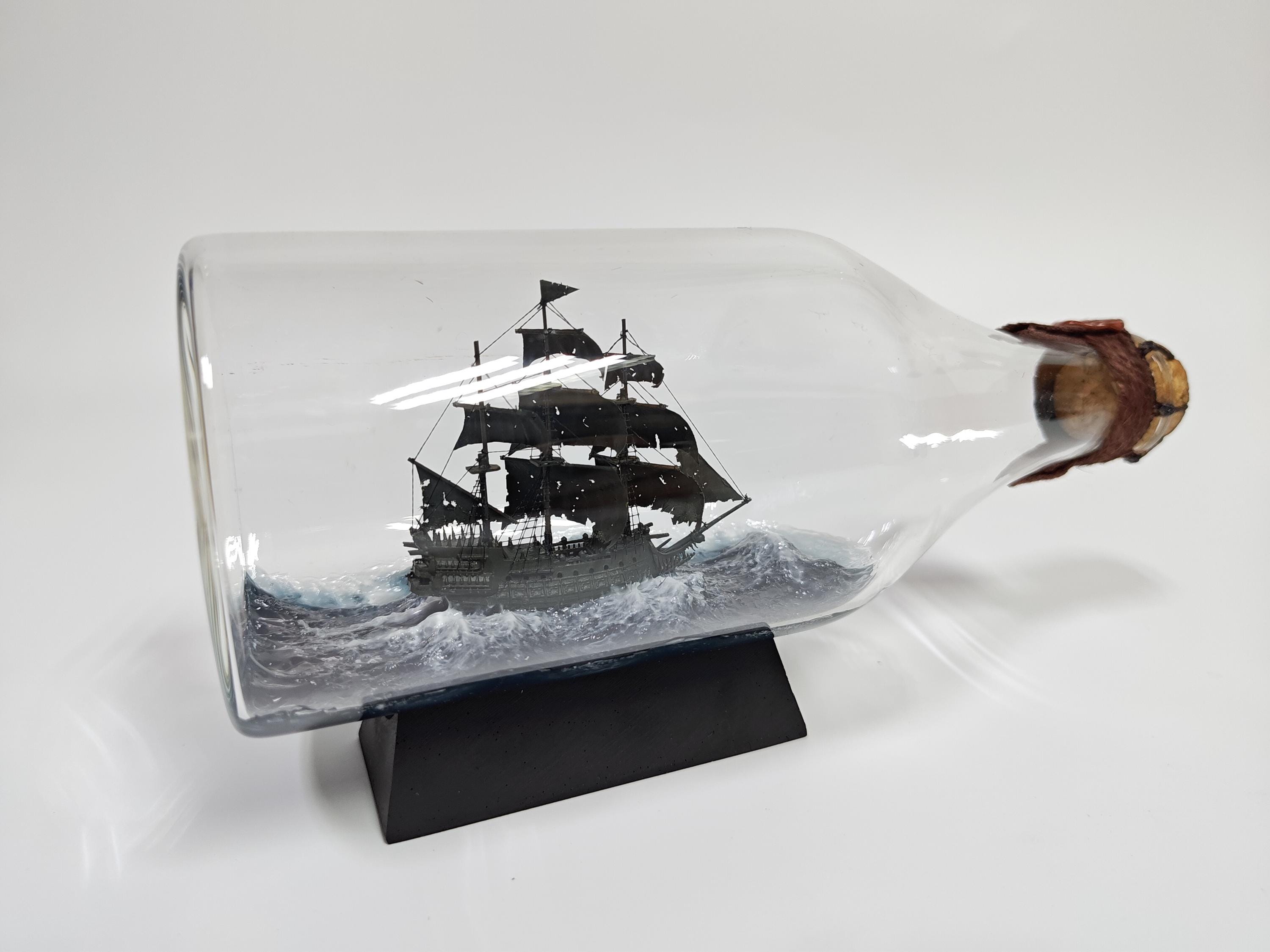 フライング・ダッチマン ボトルに入った船 幽霊船 模型 映画