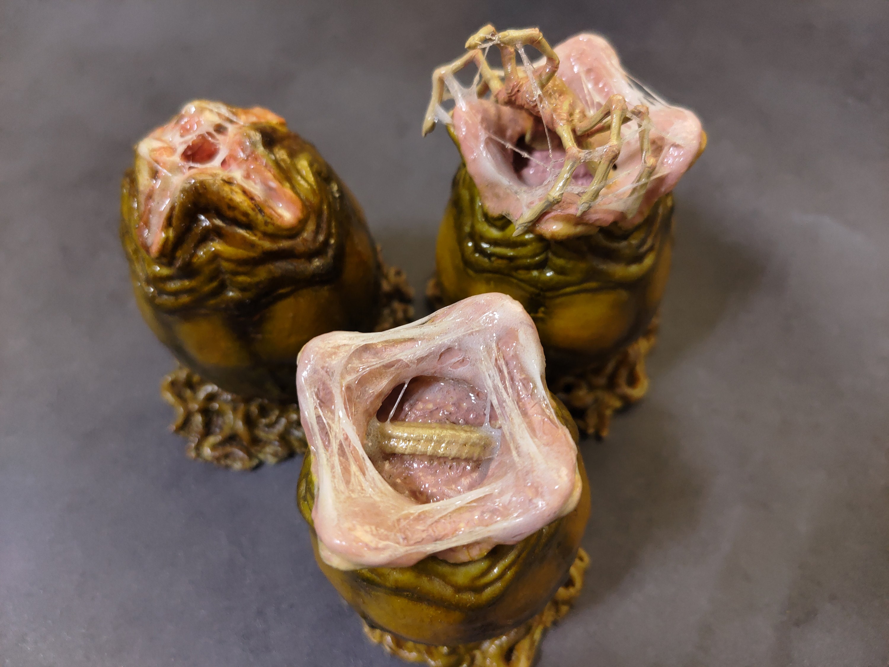 Alien eggs エイリアンの卵 フィギュア フェイスハガー Alien eggs エイリアンの卵 フィギュア フェイスハガー - メルカリ