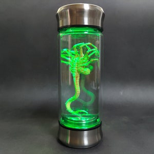 Alien Glas Xenomorph Specimen Facehugger Embry Glass Glas Film Prop Replica Facehugger with LED