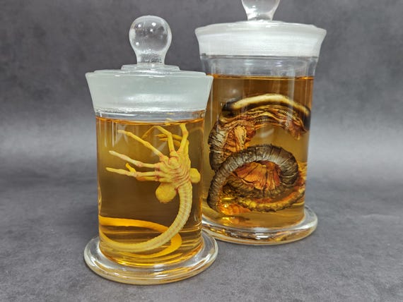 ALIEN エイリアン　フェイスハガー フィギュア　標本　 培養器　ガラス製 ALIEN エイリアン フェイスハガー フィギュア 標本 培養器 ガラス製