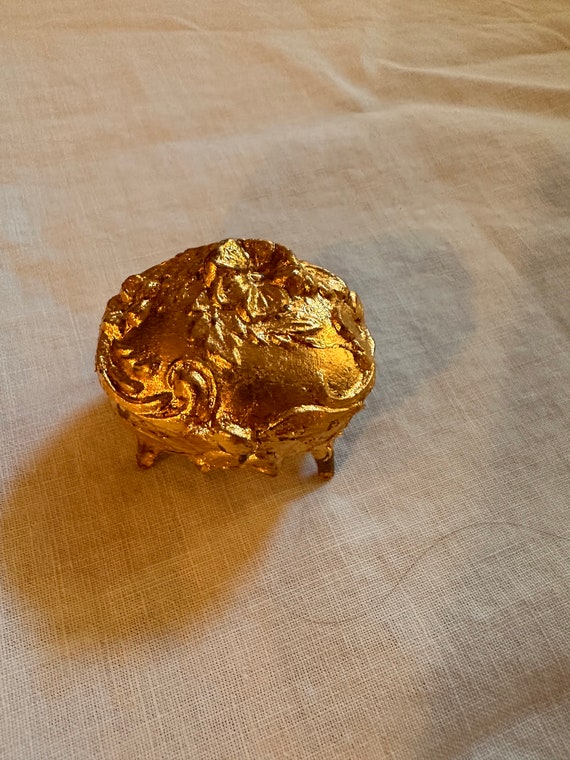 Antique Gilded Victorian ring box