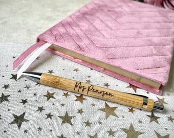 Cadeau de remerciement pour enseignant, carnet de notes A5 en velours et stylo personnalisé, Cadeau de fin d'année pour enseignant, Papeterie personnalisée, Stylo gravé avec nom