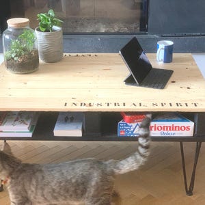 Soffbord i industriell stil