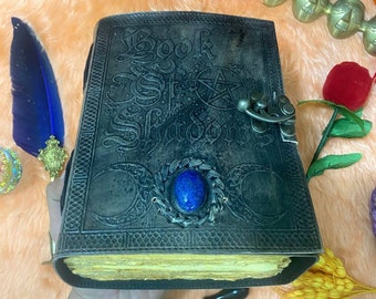 400 pages Book Of Shadows Leather Grimoire Leather Journal Magic Book Celtic journal The Morrigan Leather book Travel notebook 8x6 inch