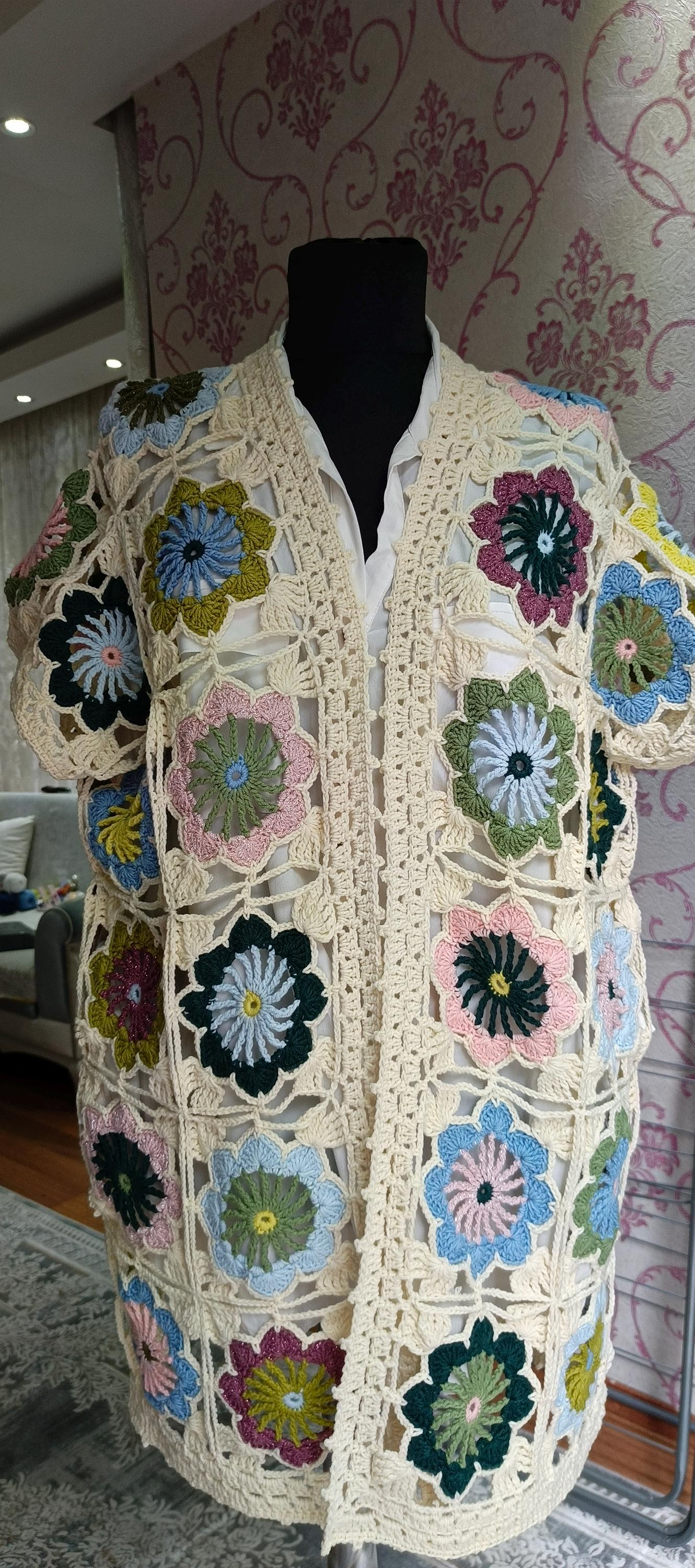 【夏帆さま専用出品】SHELL MOTIF CROCHET KNIT VEST MEDI SHELL MOTIF CROCHET KNIT VEST