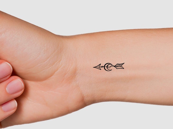 60 Traditional Arrow Tattoos On Finger - Tattoo Designs – TattoosBag.com