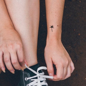 Minimalist Palm Tree Temporary Tattoo