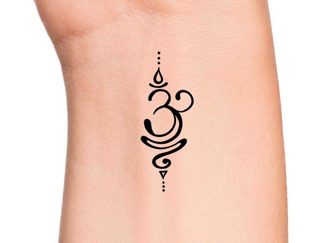 50+ Traditional (ॐ) Om Tattoo Designs 2024 | Styles At Life