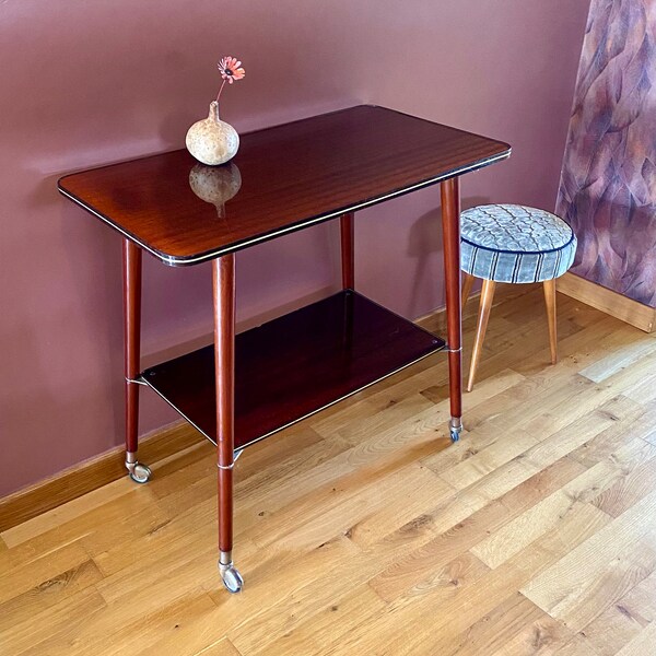 Meuble TV vintage, desserte Formica années 60, table pieds compas.